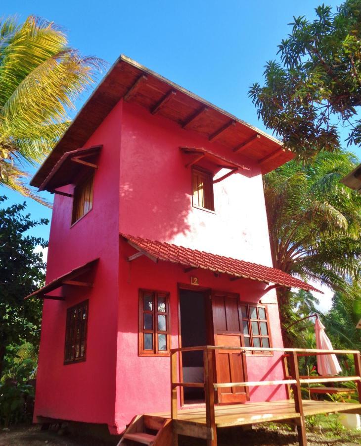 Livingston Resort Hotel Luaran gambar
